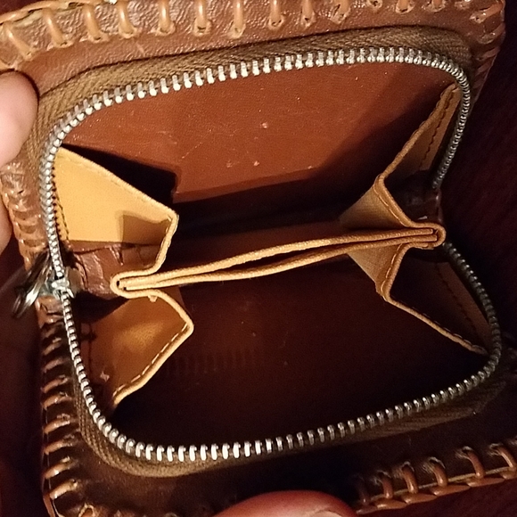 NWOT Mexican crocodile change holder - Picture 3 of 3